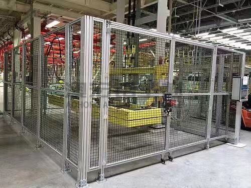 鋁型材圍欄如何適配機械加工大型設備?